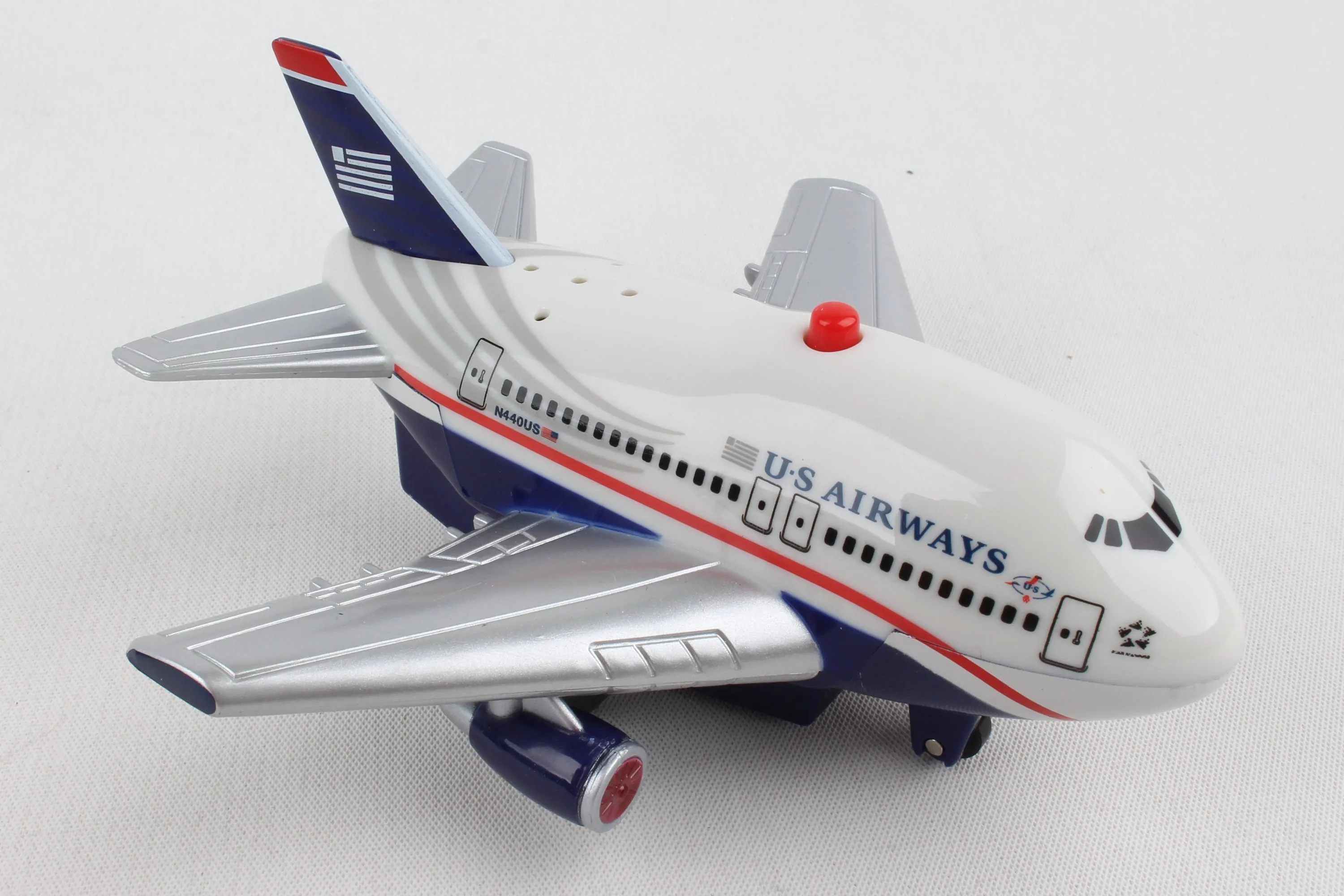 TT902 USAIRWAYS PULLBACK W/LIGHT & SOUND NEW LIVERY